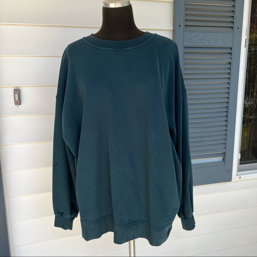 Lululemon Perfectly Oversized Crew